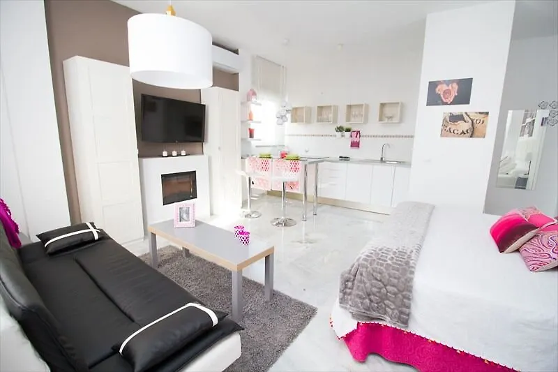 Stylish Brand New Studio By La Recepcion Málaga